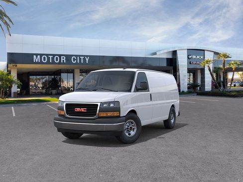 New 2025 GMC Savana 3500 w/ Driver Convenience Package image 10