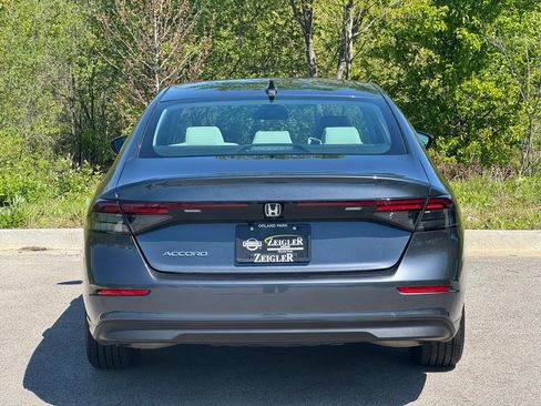 Used 2023 Honda Accord EX image 5