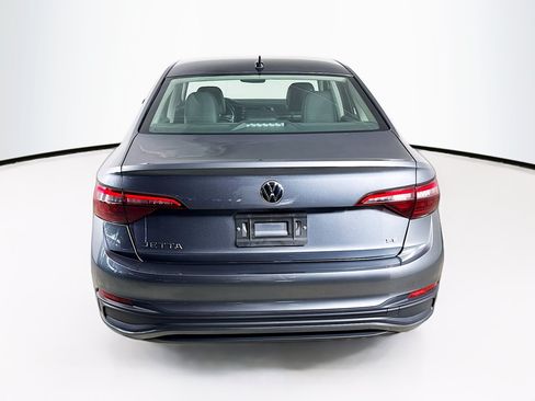 Used 2024 Volkswagen Jetta SE FWD image 30