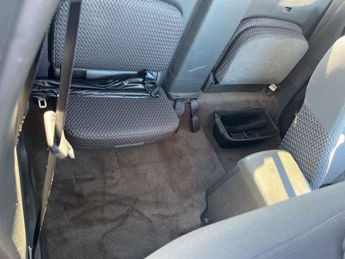 Used 2015 Nissan Frontier SV image 41