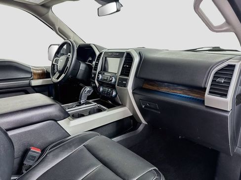 Used 2018 Ford F150 Lariat w/ Equipment Group 502A Luxury AWD/4WD image 29