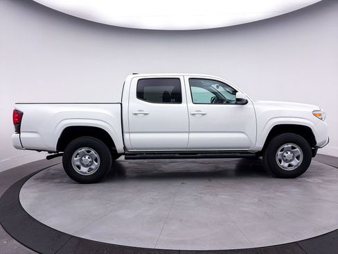 Used 2023 Toyota Tacoma SR AWD/4WD image 34