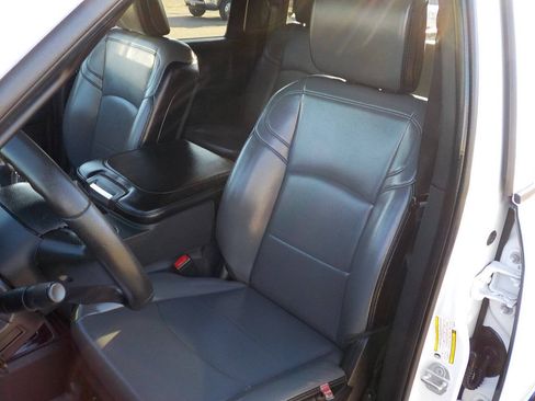 Used 2023 RAM 2500 Tradesman AWD/4WD image 13