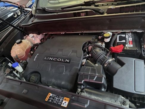 Used 2018 Lincoln MKX Select w/ Select Plus Package image 45