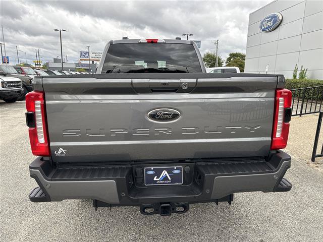Certified 2025 Ford F250 XLT w/ Black Appearance Package AWD/4WD image 5