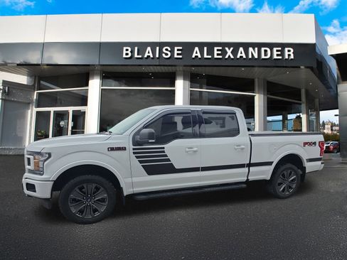 Used 2018 Ford F150 XLT w/ Equipment Group 302A Luxury image 9
