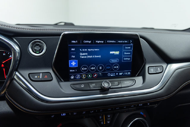 Used 2022 Chevrolet Blazer Premier w/ LPO, Black Grille Bar Package AWD/4WD image 17