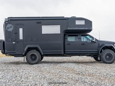 Used 2022 Ford F550 4x4 Crew Cab Super Duty image 9