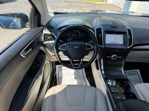 Used 2019 Ford Edge Titanium w/ Cold Weather Package AWD/4WD image 13