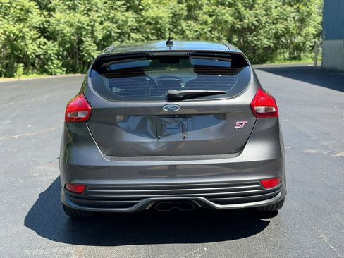 Used 2015 Ford Focus ST FWD image 6