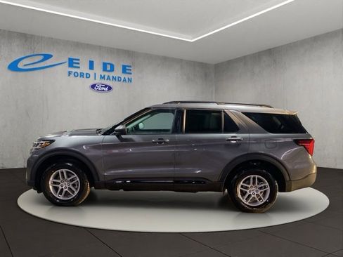 New 2026 Ford Explorer Active image 4