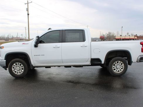 Used 2024 Chevrolet Silverado 2500 LT image 6