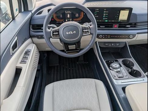 New 2026 Kia Carnival EX FWD image 6