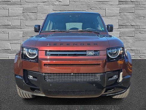 Used 2026 Land Rover Defender 130 X-Dynamic SE AWD/4WD image 3