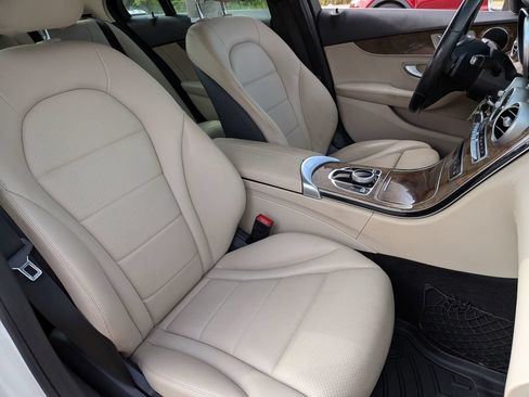 Used 2017 Mercedes-Benz C 300 Sedan image 27