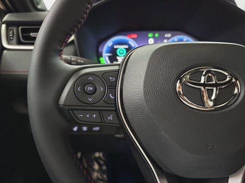 Used 2025 Toyota RAV4 XSE w/ Weather Package AWD/4WD image 20