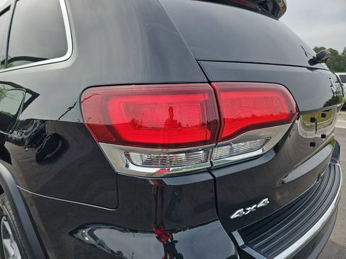 Used 2022 Jeep Grand Cherokee Limited AWD/4WD image 39