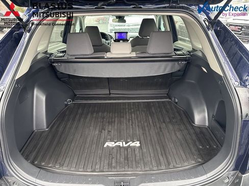 Used 2023 Toyota RAV4 XLE AWD/4WD image 13