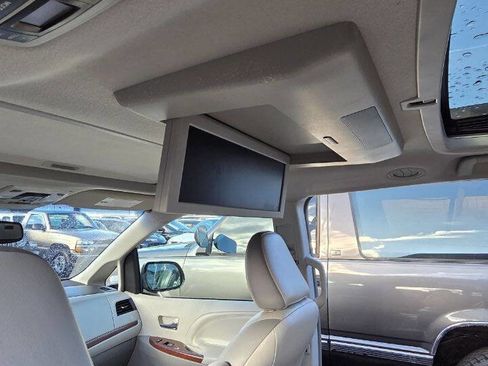 Used 2014 Toyota Sienna Limited image 14