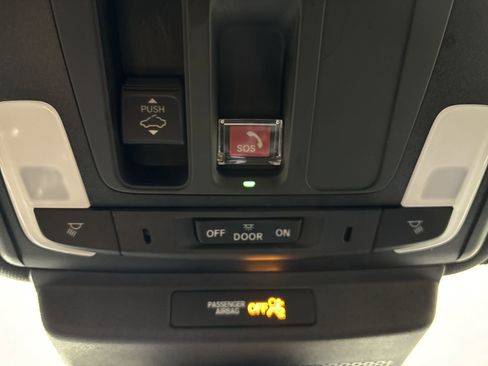 Used 2025 Honda Accord Sport image 16