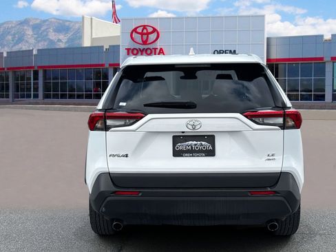 Used 2024 Toyota RAV4 LE image 4