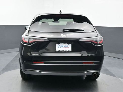 Used 2023 Honda HR-V Sport image 4