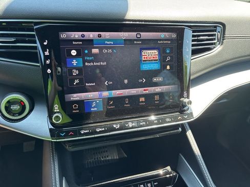 New 2026 Jeep Grand Wagoneer Limited AWD/4WD image 17