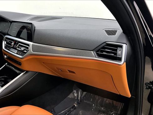 Used 2019 BMW 330i Sedan w/ M Sport Package image 19