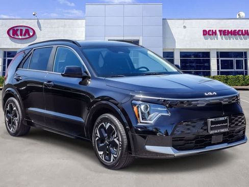 Certified 2024 Kia Niro Wind FWD image 3