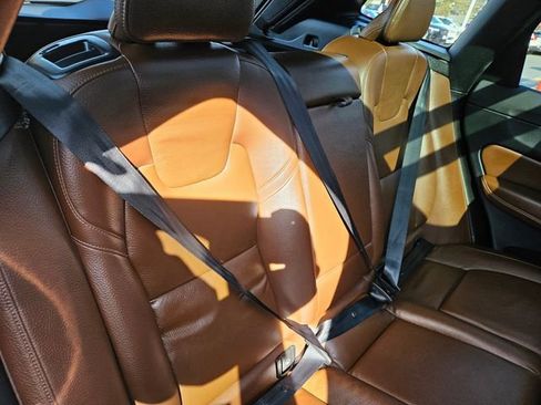 Certified 2023 Volvo XC60 B5 Plus AWD/4WD image 19