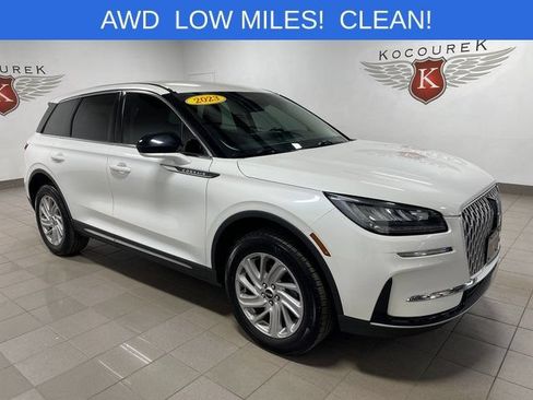 Used 2023 Lincoln Corsair AWD image 1