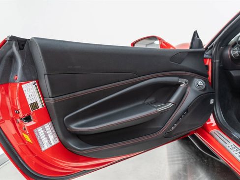 Used 2022 Ferrari F8 Tributo image 83