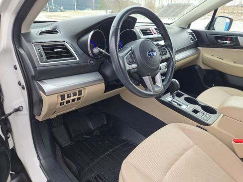 Used 2017 Subaru Outback 2.5i Premium image 20