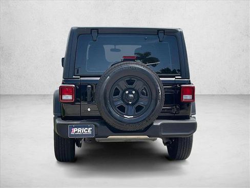 Used 2021 Jeep Wrangler Unlimited Sport AWD/4WD image 4