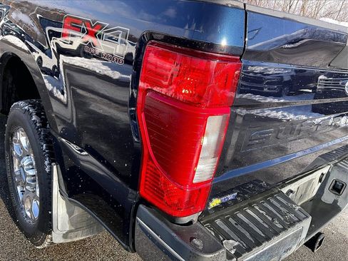 Used 2022 Ford F250 Lariat w/ Chrome Package image 31