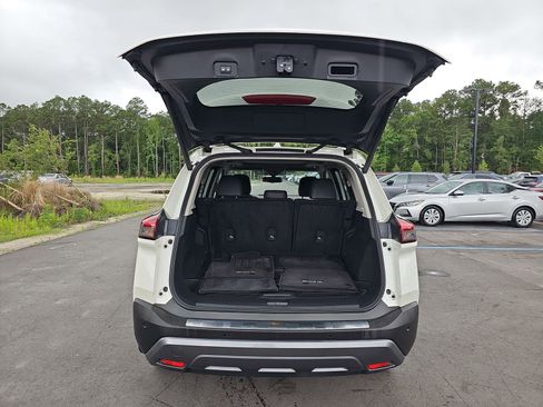 Used 2023 Nissan Rogue SL AWD/4WD image 14