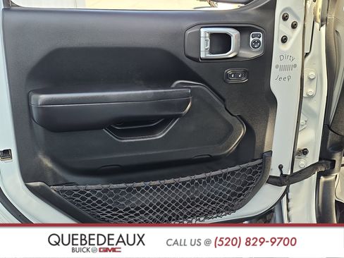 Used 2019 Jeep Wrangler Unlimited Rubicon AWD/4WD image 10