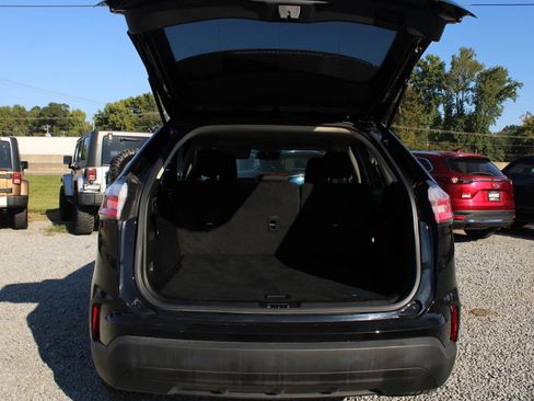 Used 2022 Ford Edge SE image 10