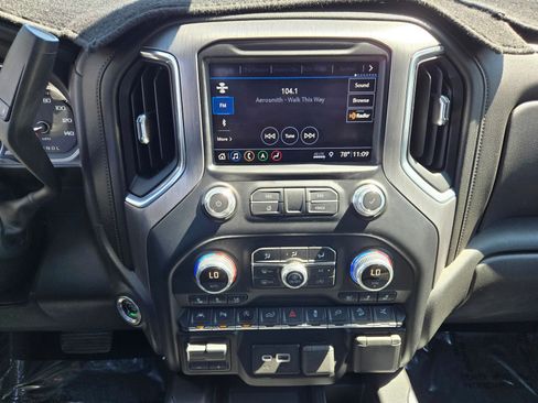 Used 2019 GMC Sierra 1500 Denali w/ Denali Ultimate Package AWD/4WD image 12
