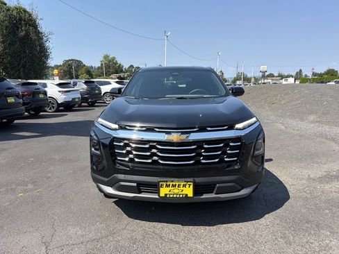 Used 2025 Chevrolet Equinox LT FWD image 12