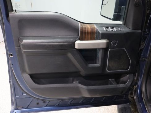 Used 2017 Ford F150 Lariat image 13