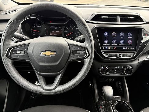 Used 2023 Chevrolet TrailBlazer LT w/ Convenience Package FWD image 15