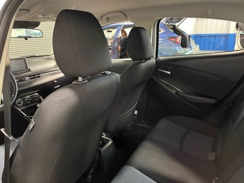 Used 2017 Toyota Yaris iA image 18