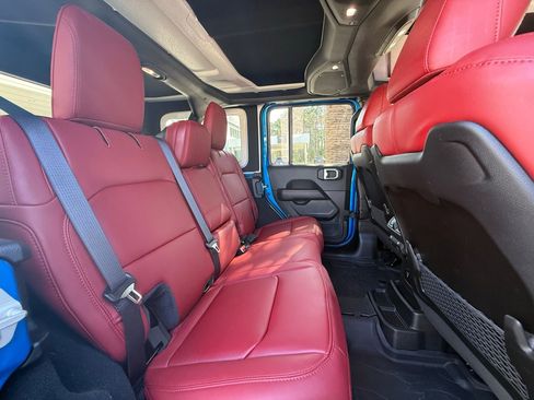 Used 2024 Jeep Wrangler Unlimited Rubicon 392 image 25