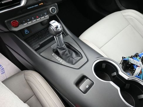 Used 2024 Ford Mustang Premium RWD image 31