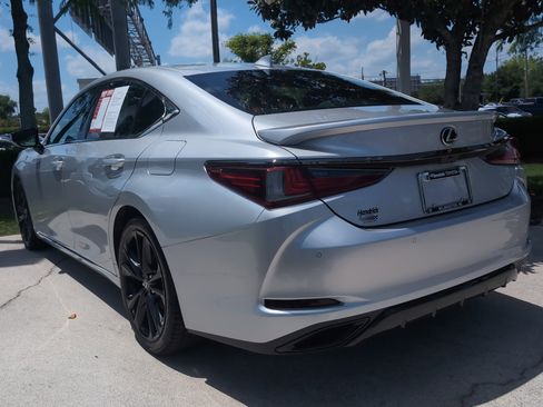 Used 2019 Lexus ES 350 F Sport w/ Accessory Package 2 FWD image 8