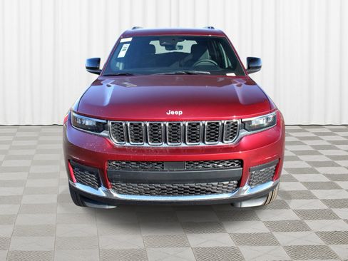 New 2026 Jeep Grand Cherokee L Laredo image 32