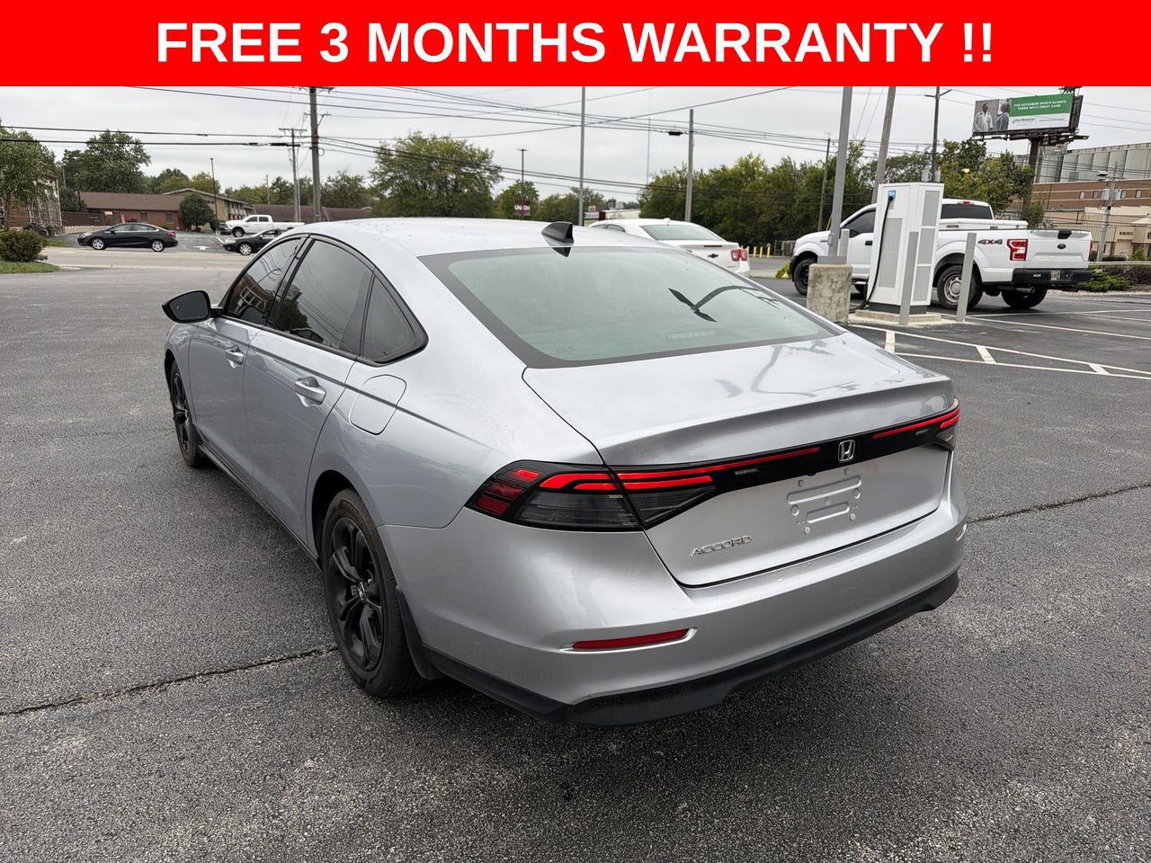 Used 2025 Honda Accord SE image 28