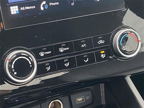 Used 2024 Hyundai Santa Cruz SE image 28