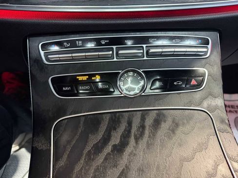 Used 2019 Mercedes-Benz E 300 4MATIC w/ Premium 1 Package image 33